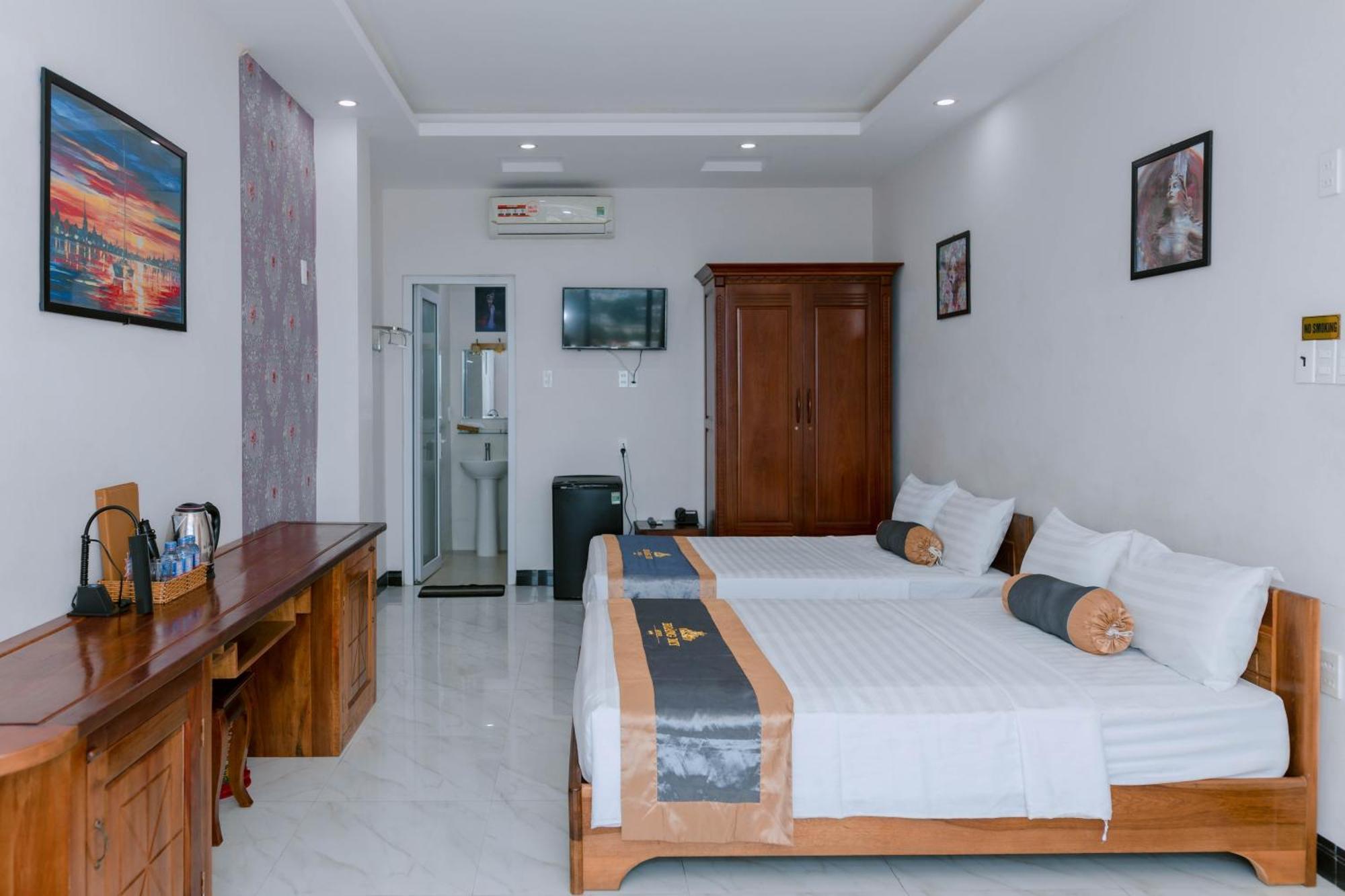 Hotel Khach San Hoang My Tuy Hoa Exterior foto